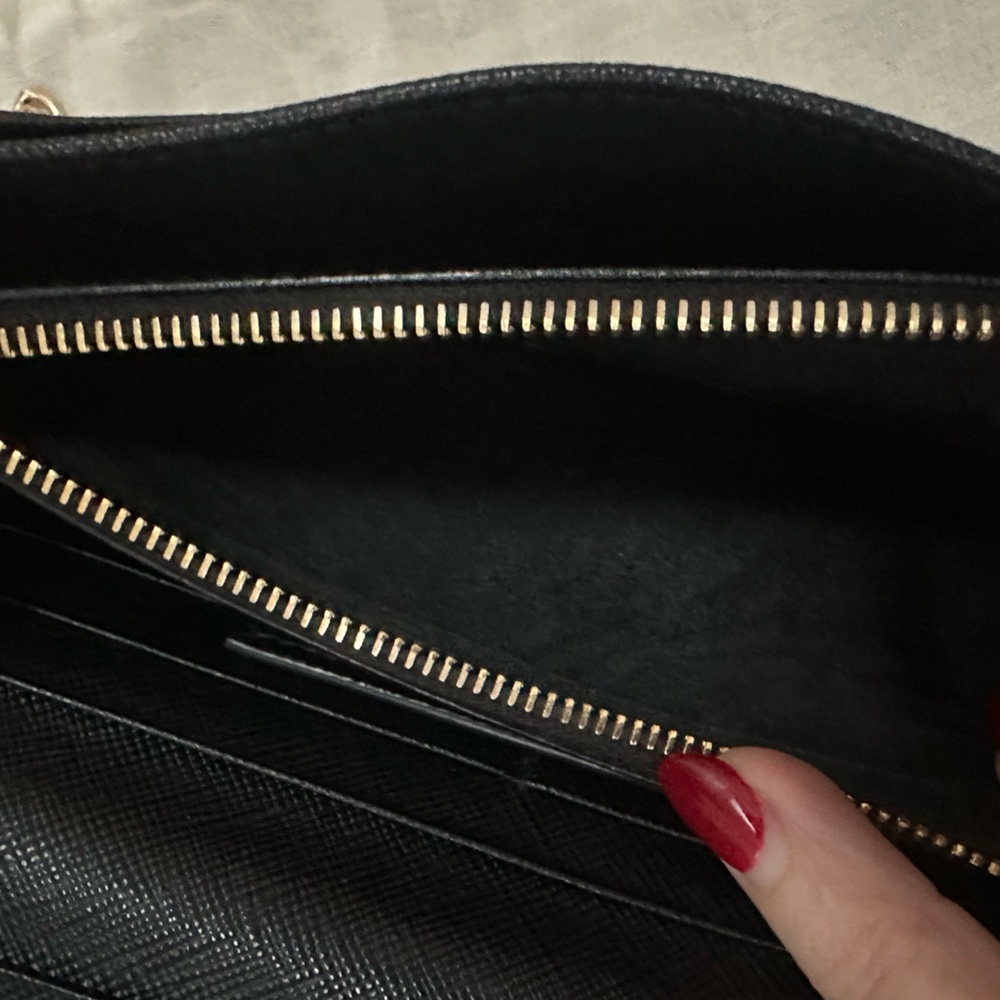 Prada Black Saffiano Leather Wallet with  Card Holder - Picture 5 of 12